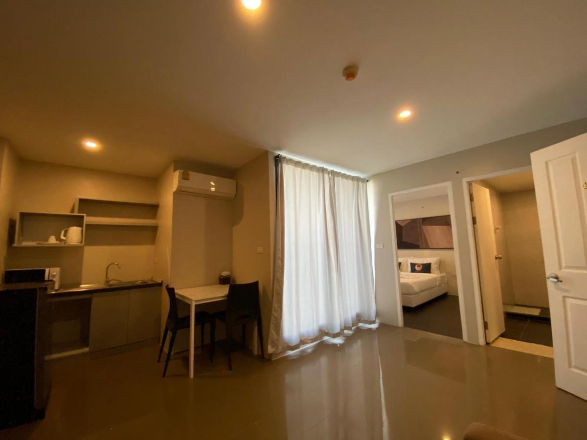 Roomquest Bangkok Sukhumvit 107 Самутпракан Экстерьер фото