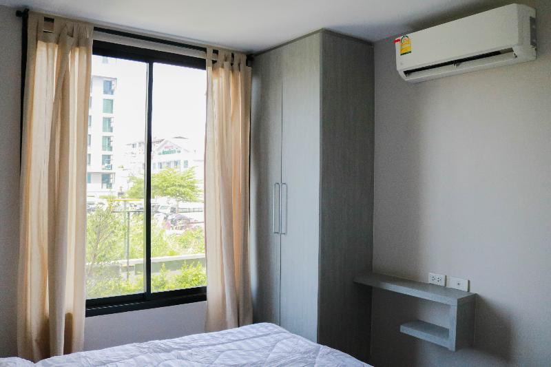 Roomquest Bangkok Sukhumvit 107 Самутпракан Экстерьер фото